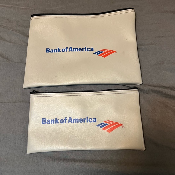 Bank of America cash bag bundle - Picture 1 of 2